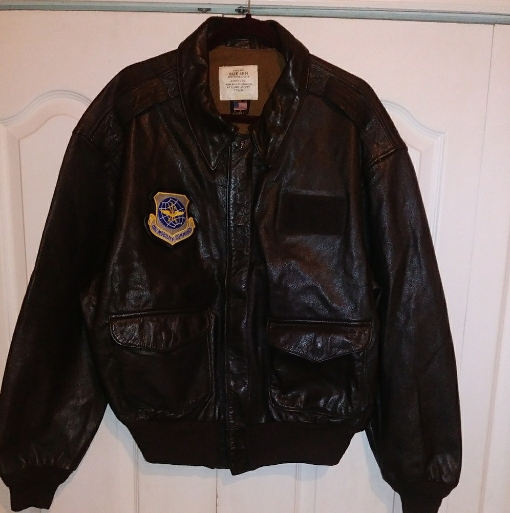 Air Force bomber leather jacket Avirex A2 size 48R